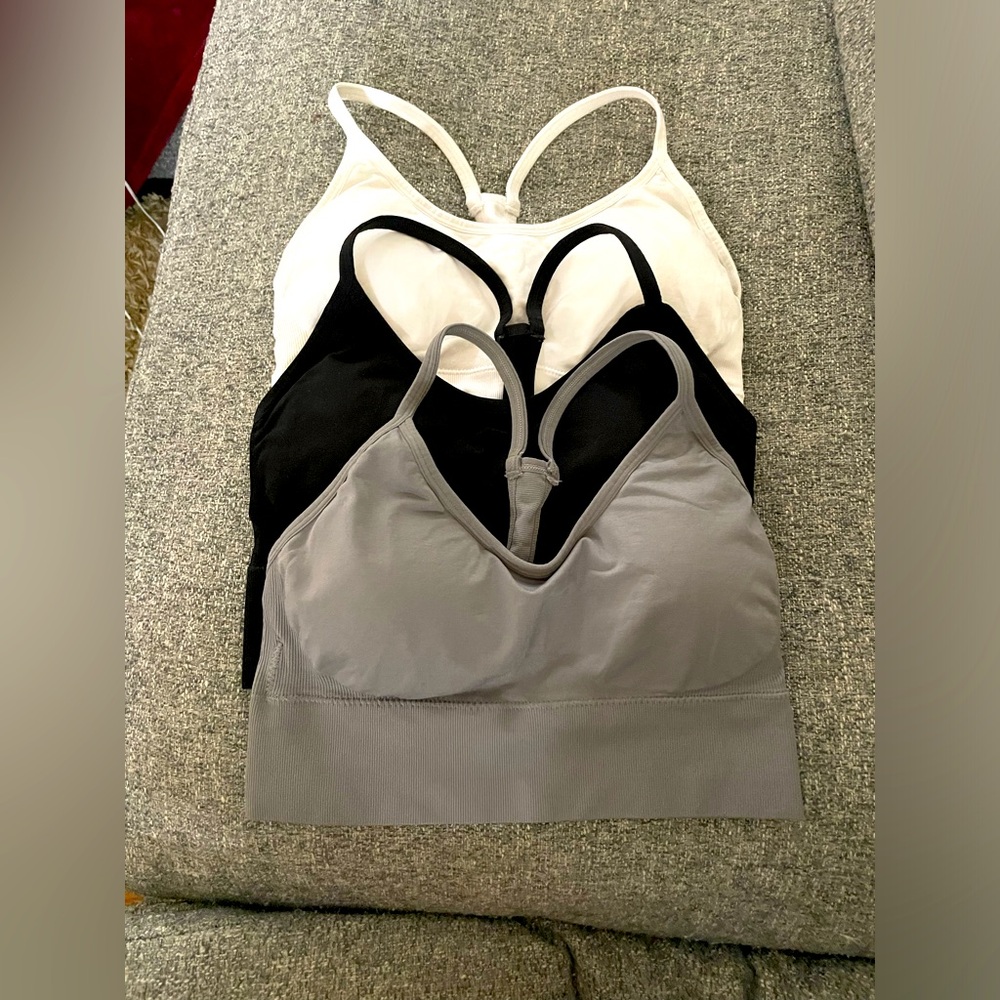 Set of (3) sports bras